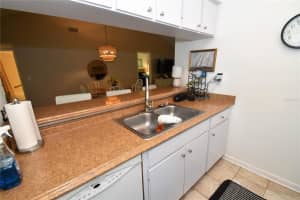1712 GLENHOUSE DRIVE, SARASOTA, FL 34231 - MLS#MFRA4595635