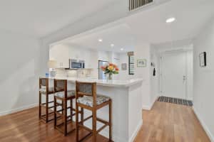 376 SPRINGDALE DRIVE, BRADENTON, FL 34210 Sold 04/09/24