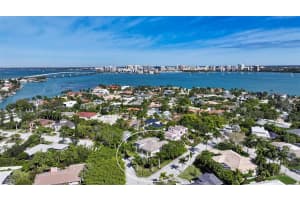 401 PHEASANT DRIVE, SARASOTA, FL 34236 Sold 04/23/24