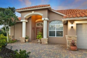 3715 72ND AVE E, SARASOTA, FL 34243 Sold 03/01/24