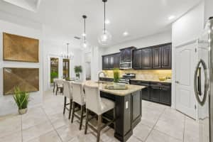 12084 LONGVIEW LAKE CIRCLE, BRADENTON, FL 34211 Sold 04/01/24