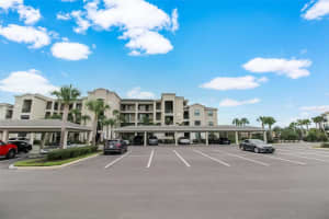 17810 Gawthrop Dr #207, BRADENTON