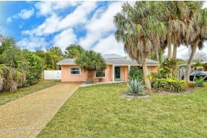 437 ISLAND CIRCLE, SARASOTA, FL 34242 Sold 09/20/24