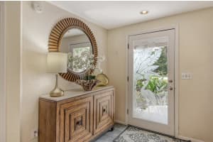 437 ISLAND CIRCLE, SARASOTA, FL 34242 Sold 09/20/24