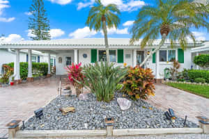 820 SPANISH DRIVE, LONGBOAT KEY, FL 34228 Sold 07/31/24