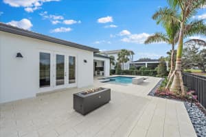 3739 CALEDONIA LANE, SARASOTA, FL 34240 - MLS#MFRA4596324