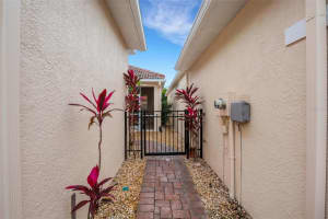 3224 78TH AVENUE, SARASOTA, FL 34243 Sold 03/22/24