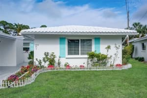 1810 UNIVERSITY PLACE, SARASOTA, FL 34235 Sold 05/09/25