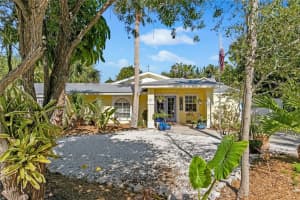 357 ISLAND CIRCLE, SARASOTA, FL 34242 Sold 04/11/24