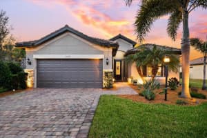 6936 CHESTER TRAIL, LAKEWOOD RANCH, FL 34202 Sold 12/05/24