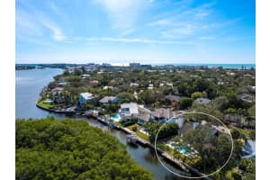 5322 SIESTA COVE DRIVE, SARASOTA, FL 34242 Sold 03/15/24