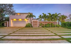 238 ISLAND CIRCLE, SARASOTA, FL 34242 Sold 06/07/24