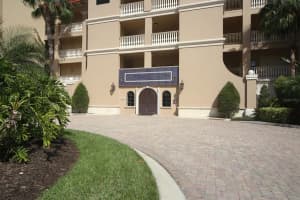 7710 LAKE VISTA COURT, LAKEWOOD RANCH, FL 34202 Sold 04/30/25