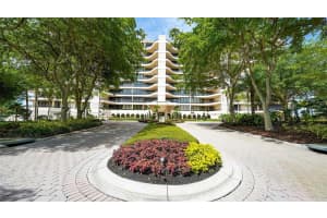 415 L AMBIANCE DRIVE, LONGBOAT KEY, FL 34228 Sold 05/15/24