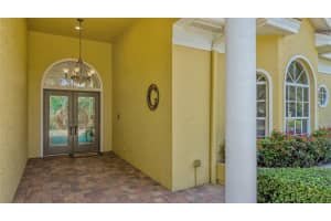 7853 WILTON CRESCENT CIRCLE, UNIVERSITY PARK, FL 34201 Sold 05/02/24