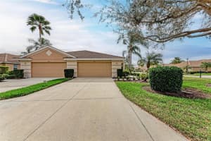 8202 SUMMER GREENS TERRACE, BRADENTON, FL 34212 Sold 04/05/24