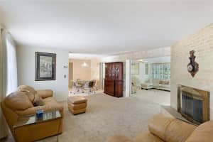 5517 AVENIDA DEL MARE, SARASOTA, FL 34242 Sold 07/09/24