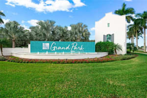 10036 LAKE WALES CIRCLE, SARASOTA, FL 34241 Sold 07/15/24