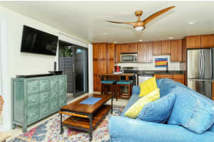 23 SANDY COVE ROAD, SARASOTA, FL 34242 Sold 04/15/24