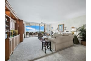 415 L AMBIANCE DRIVE, LONGBOAT KEY, FL 34228 Sold 06/24/24