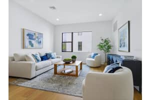 2171 MAIN ST, SARASOTA, FL 34237 Sold 04/10/24