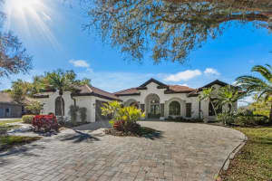8335 EAGLE CROSSING, SARASOTA, FL 34241 Sold 04/18/24