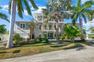 528 72ND STREET, HOLMES BEACH, FL 34217 Sold 12/19/24