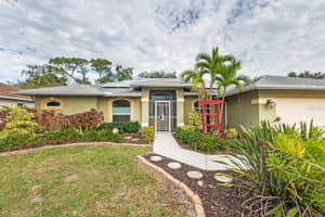 5687 COUNTRY WALK LANE, SARASOTA, FL 34233 Sold 04/30/24