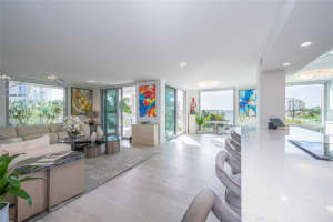 1111 GULFSTREAM AVENUE, SARASOTA, FL 34236 Sold 07/15/24