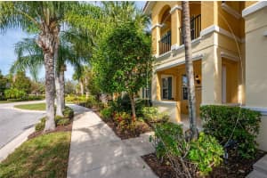 3770 82ND AVENUE CIRCLE, SARASOTA, FL 34243 Sold 05/10/24