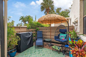 653 WOODLAWN DRIVE, BRADENTON, FL 34210 Sold 03/26/24