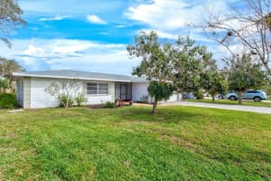 428 GULF BREEZE BOULEVARD, VENICE, FL 34293 Sold 08/22/24