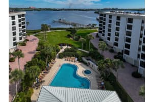 8701 MIDNIGHT PASS ROAD, SARASOTA, FL 34242 Sold 03/13/24