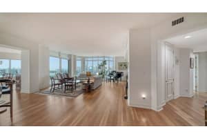 340 PALM AVENUE, SARASOTA, FL 34236 Sold 08/07/24