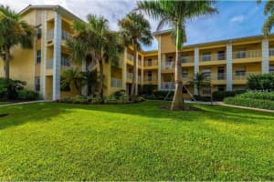 9250 HIGHLAND WOODS BOULEVARD, BONITA SPRINGS, FL 34135 Sold 03/15/24