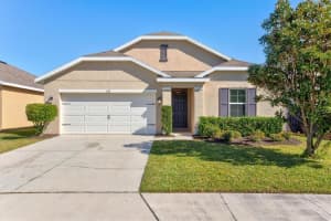 423 GRIS SKY LANE, BRADENTON, FL 34212 Sold 04/19/24