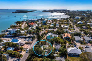 771 FOX STREET, LONGBOAT KEY, FL 34228 Sold 03/29/24