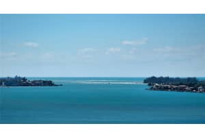 101 GULFSTREAM AVENUE, SARASOTA, FL 34236 Sold 04/30/24