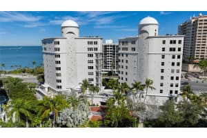 128 GOLDEN GATE POINT #301B, SARASOTA, FL 34236 Sold 07/08/24