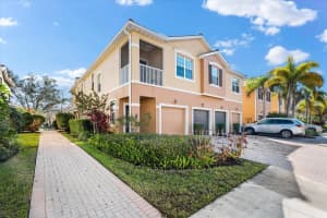 7904 LIMESTONE LANE, SARASOTA, FL 34233 Sold 03/22/24