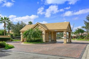 2916 SEASONS BOULEVARD, SARASOTA, FL 34240 Sold 06/26/24