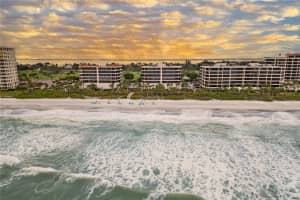 575 SANCTUARY DRIVE, LONGBOAT KEY, FL 34228 Sold 07/23/24