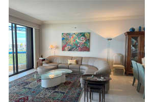 2110 HARBOURSIDE DRIVE, LONGBOAT KEY, FL 34228 Sold 01/13/25