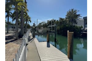 589 BAYVIEW DRIVE, LONGBOAT KEY, FL 34228 Sold 10/02/24