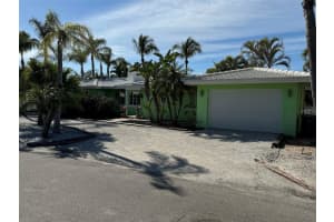 589 BAYVIEW DRIVE, LONGBOAT KEY, FL 34228 Sold 10/02/24