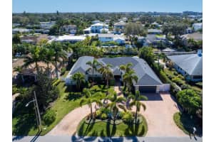 1774 MEADOWOOD STREET, SARASOTA, FL 34231 Sold 10/18/24