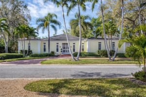 5319 SIESTA COVE DRIVE, SARASOTA, FL 34242 Sold 06/17/24