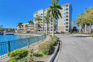 808 3RD AVENUE, BRADENTON, FL 34205 Sold 05/01/24