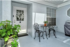 6424 CARRINGTON CIRCLE, SARASOTA, FL 34238 Sold 05/17/24