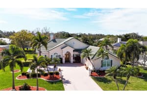 4844 HANGING MOSS LANE, SARASOTA, FL 34238 Sold 05/10/24